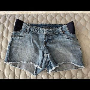 Gap Maternity Jean Shorts Sz 26